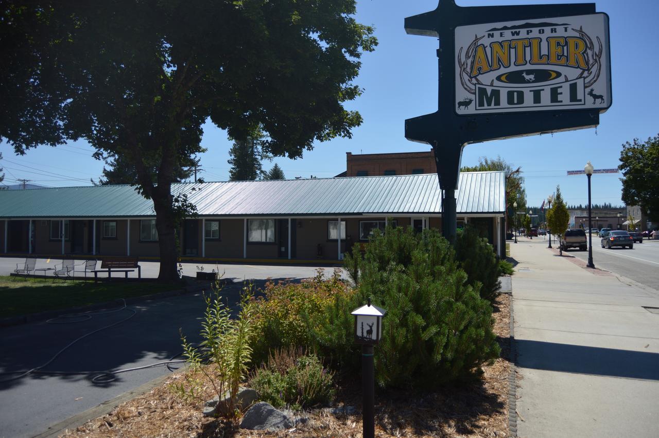 Newport Antler Motel Exterior photo