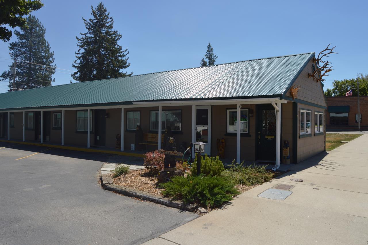 Newport Antler Motel Exterior photo